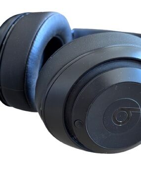 Over-Ear Wireless Beats Headphones Black - Comfortable Noise-Isolating Studio3